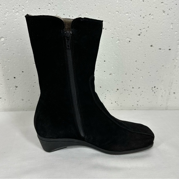 La Canadienne Women’s size 5.5 Black Suede Wedge Boots - Picture 5 of 16